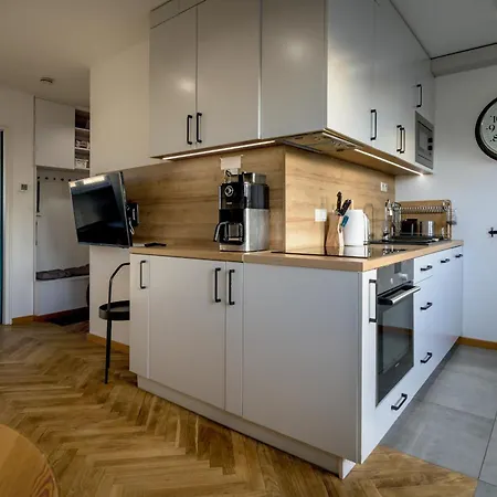 Rentplanet - Plac Nowy Targ Wroclaw