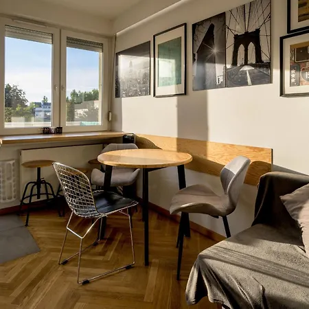 Rentplanet - Plac Nowy Targ *